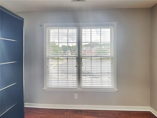 Building Photo - 2639 Hooch Ct