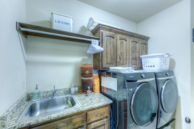 Building Photo - 6032 East 144th St S