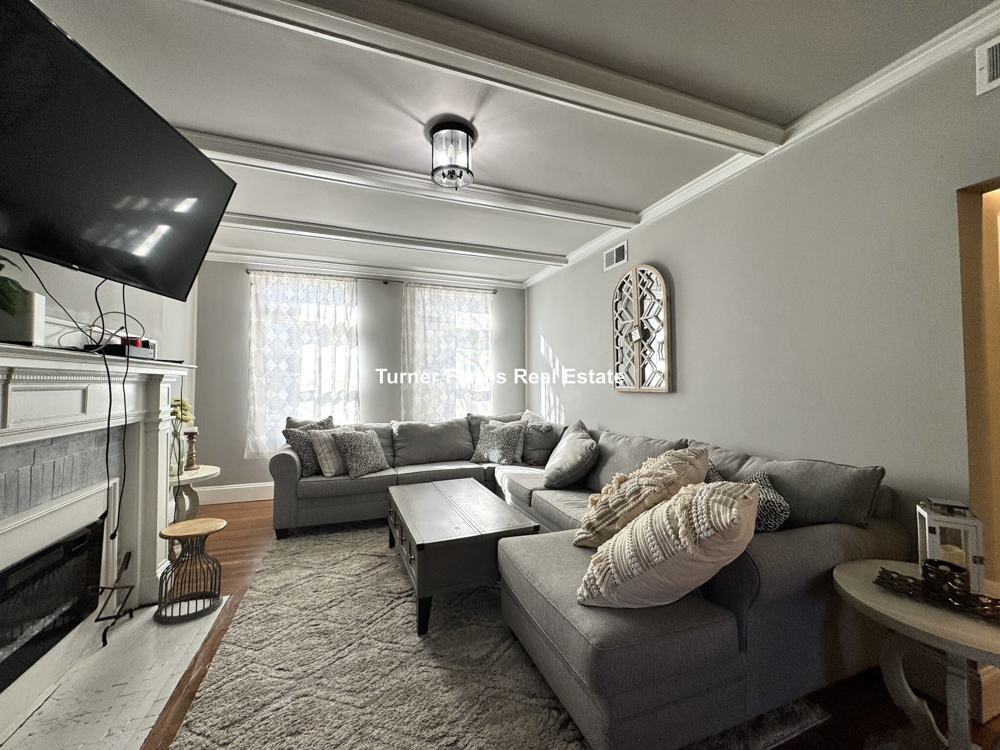 Building Photo - 179 Babcock St