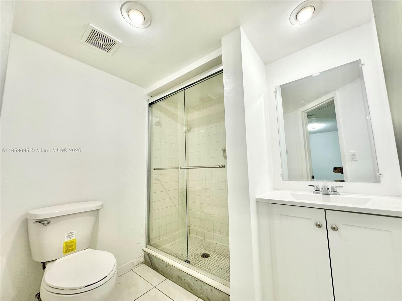 Building Photo - 7900 Fairview Dr