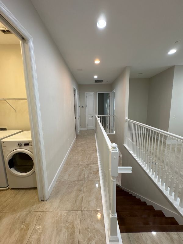 Building Photo - 13775 Benavente Ave