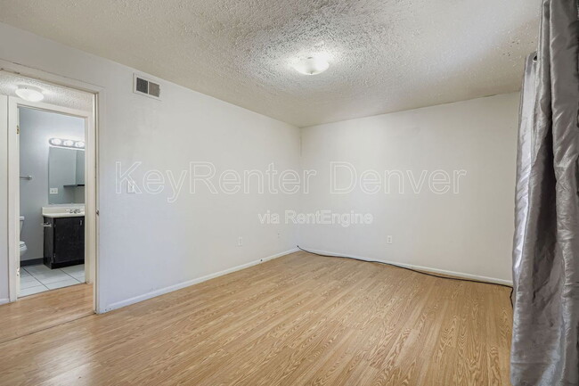 Building Photo - 12162 Melody Dr