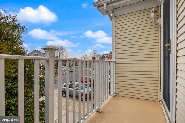 Building Photo - 177 La Costa Dr