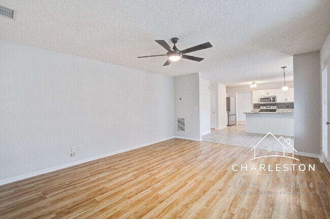 Building Photo - 1547 Clark Sound Cir