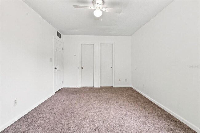 Building Photo - 570 Bahia Cir