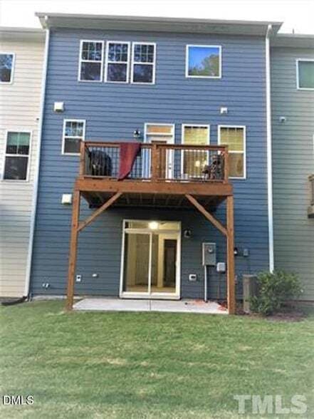 Building Photo - 725 Edgewater Ridge Ct