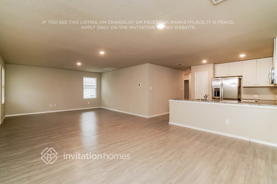 Building Photo - 206 Hollywood Dr