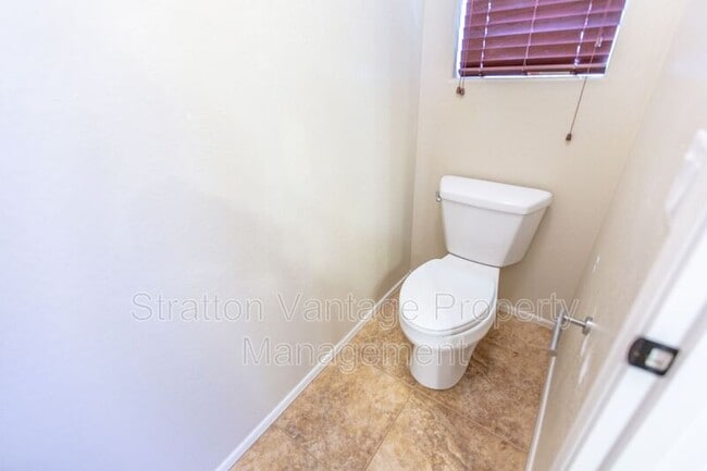 Building Photo - 1701 W Flamingo Dr