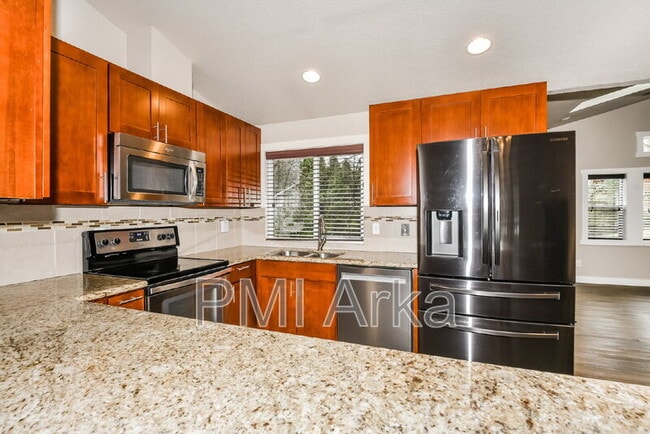 Building Photo - 320 166th Pl SE