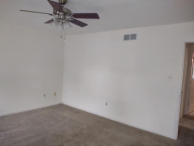 Building Photo - 576A Nemoral St