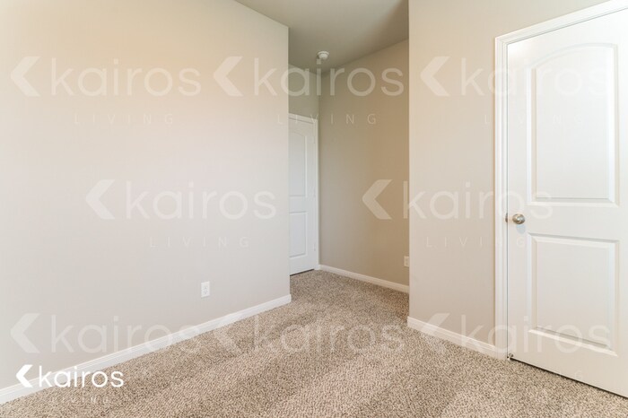 Building Photo - 913 NW 4th St