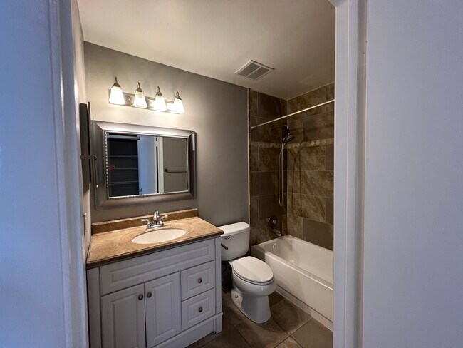 Building Photo - 5200 NW 31st Ave