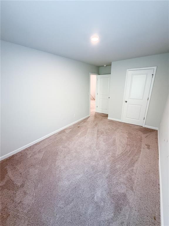 Building Photo - 310 Oakwood Dr NW