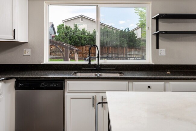 Building Photo - 4779 Waldenwood Dr