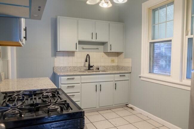 Building Photo - 5445 W 64th St