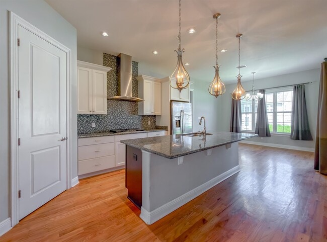 Building Photo - 2508 Goldenrod Wy