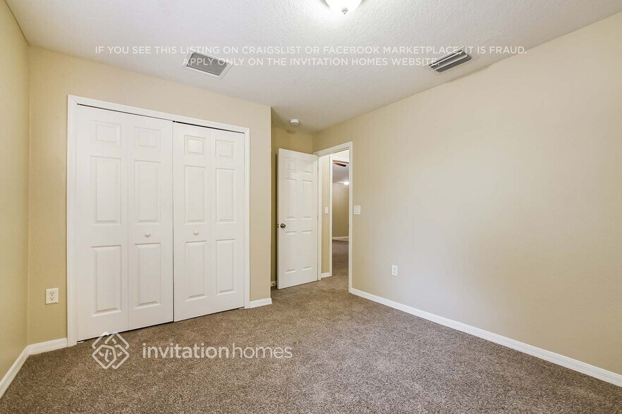 Building Photo - 4736 Robin Dr