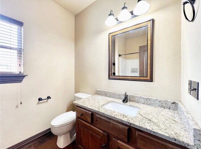 Building Photo - 11890 Club House Pkwy