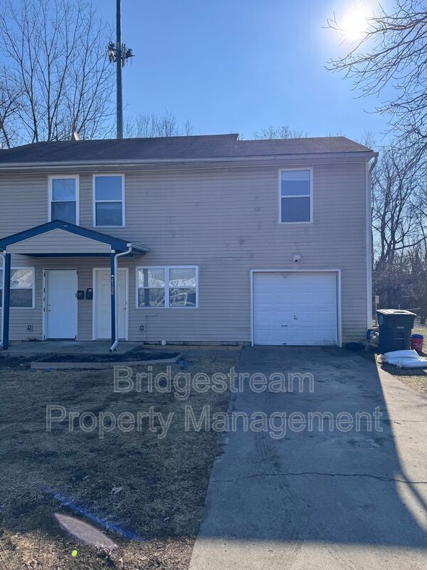Building Photo - 4500 Elliot Ave