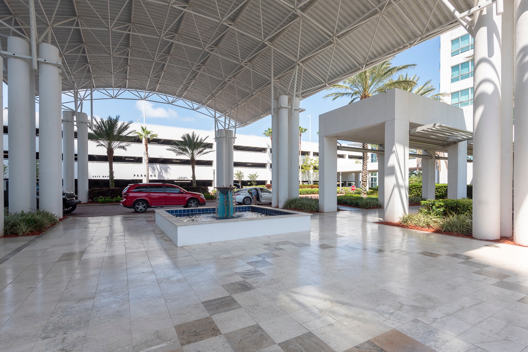 Building Photo - 231 Riverside Dr