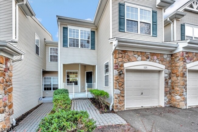 Building Photo - 105 Wallace Ct