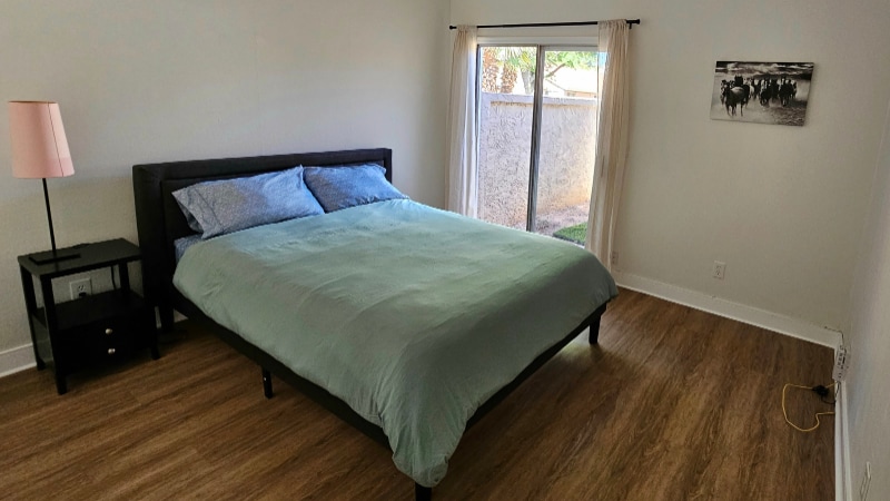 Building Photo - 8845 E Sunnyside Dr