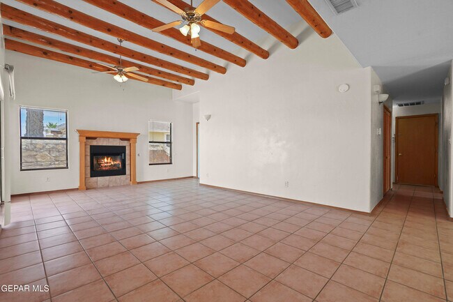 Building Photo - 3313 Tierra Espada Dr