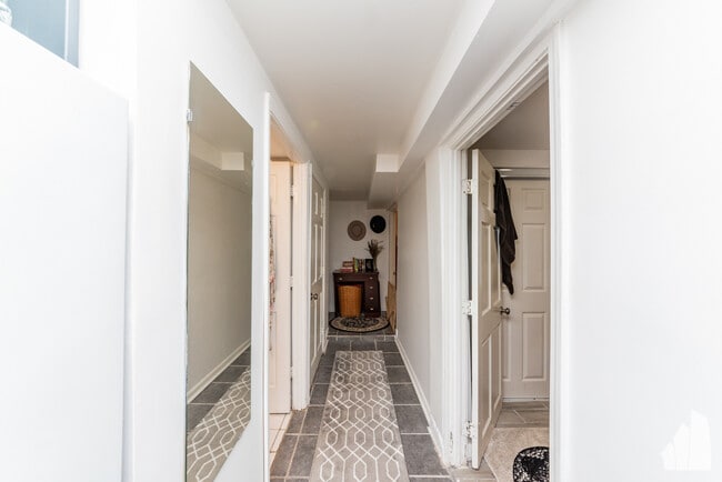 Building Photo - 2005 W Race Ave