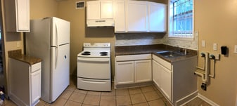 Building Photo - 2730 Hamilton Cir