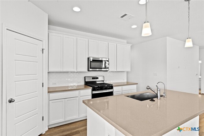 Building Photo - 448 Chaste Tree Dr