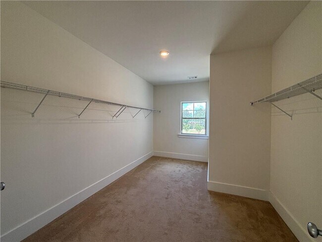Building Photo - 1777 Weatherbrook Cir