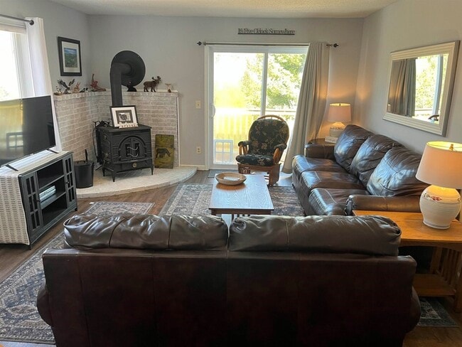 Building Photo - 24 Harmony Ln