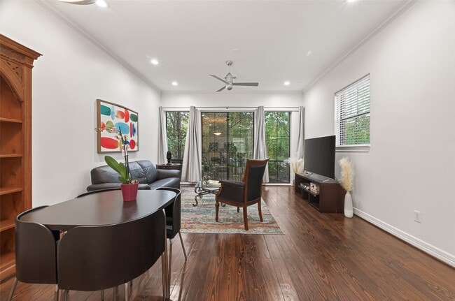 Building Photo - 118 McGowen St