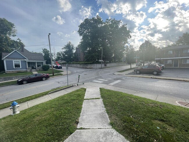 Building Photo - 500 S Lincoln St