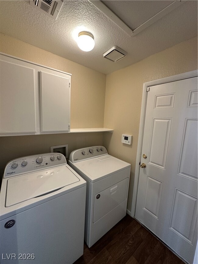 Building Photo - 2120 Running River Rd