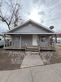 Building Photo - 4825 Fremont St