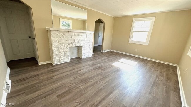 Building Photo - 2339 Chestnut St