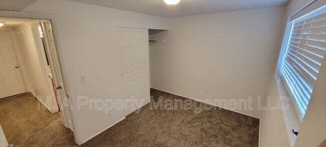 Building Photo - 4735 S 1900 W