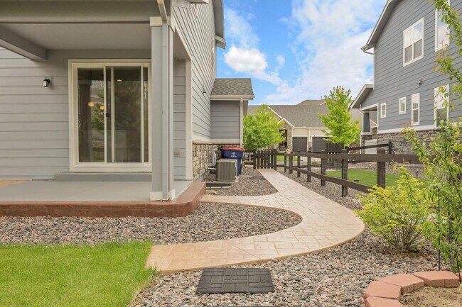 Building Photo - 23895 E Rocky Top Pl