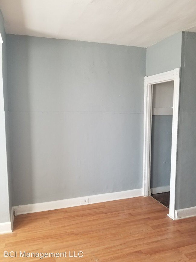 Building Photo - 4 br, 2 bath House - 2637 East Madison Street