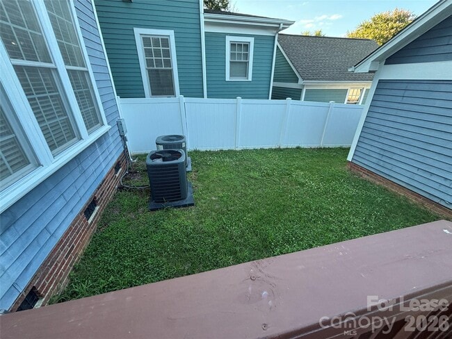 Building Photo - 11507 Ardrey Crest Dr