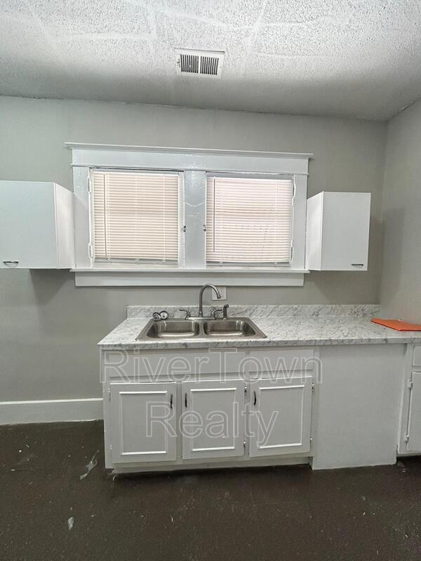 Building Photo - 3600 Tutwiler Ave