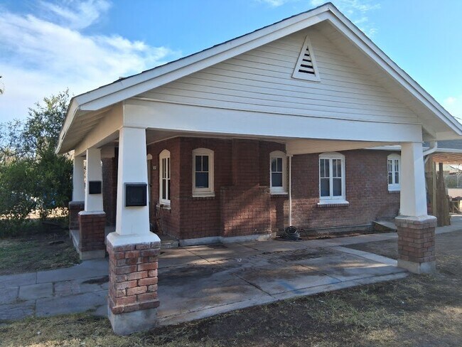Building Photo - 3838 N 6th St