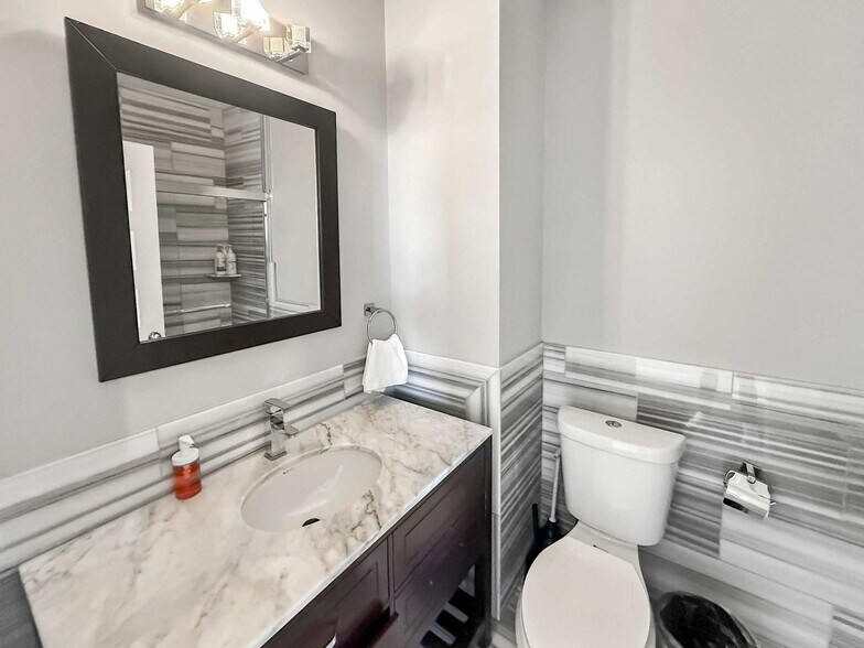 Building Photo - 1401 N 5th St