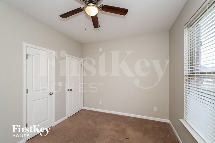 Building Photo - 1017 Little Sorrel Dr