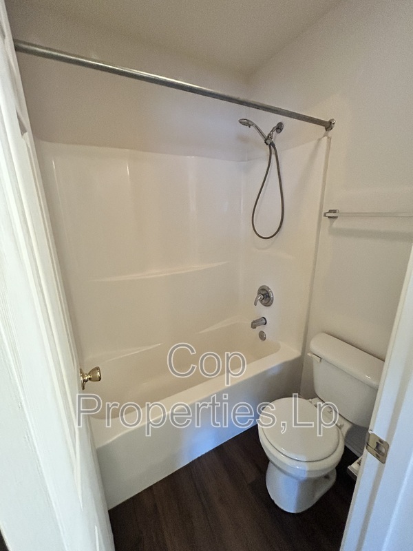 Building Photo - 15416 Kamary Ln