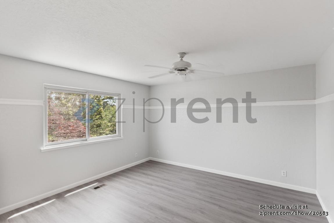 Building Photo - 1106 Lindell Dr