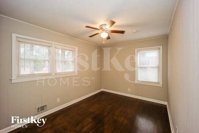 Building Photo - 5370 Feldwood Rd