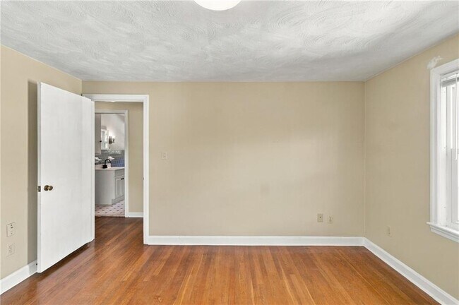 Building Photo - 258 Lowden St