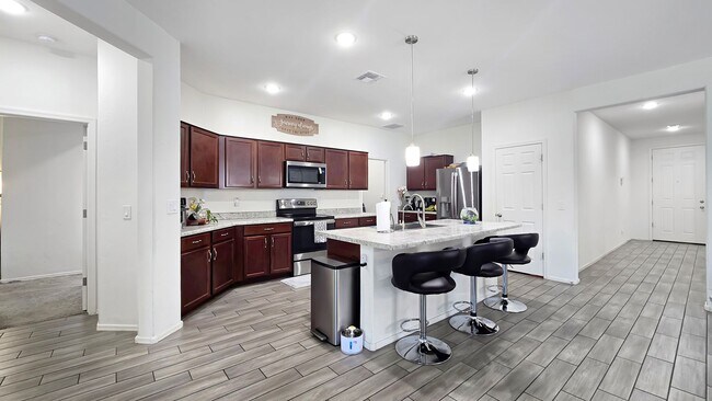 Building Photo - Beautiful and Spacious Cortana at Desert Oasis Home!! Community Pool!